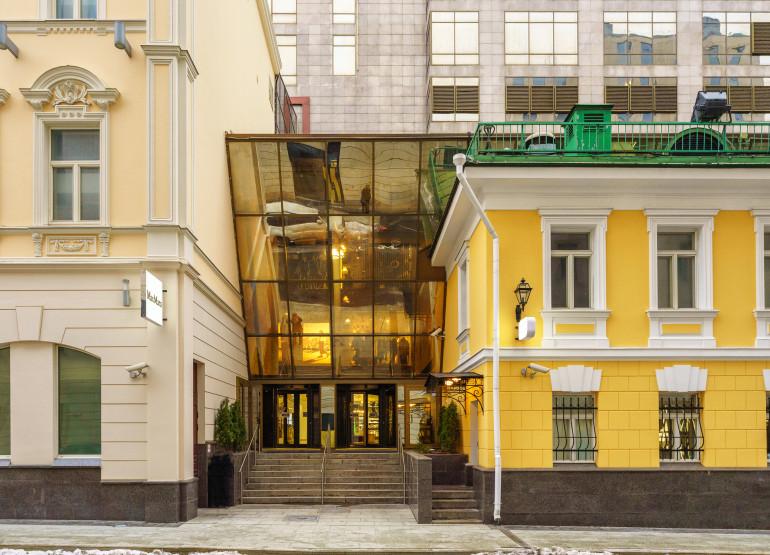 Смоленский Пассаж: Вид входной группы снаружи